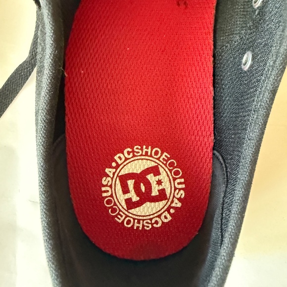 DC Black Suede Manual RT S- Men 10.5- This shoe is built to skate. - Picture 7 of 7